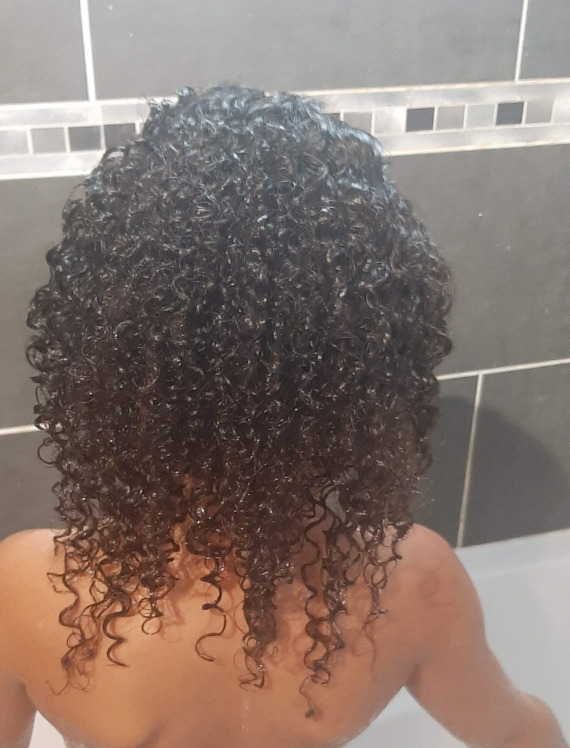 Gel de lin : la recette du soin qui revitalise les cheveux